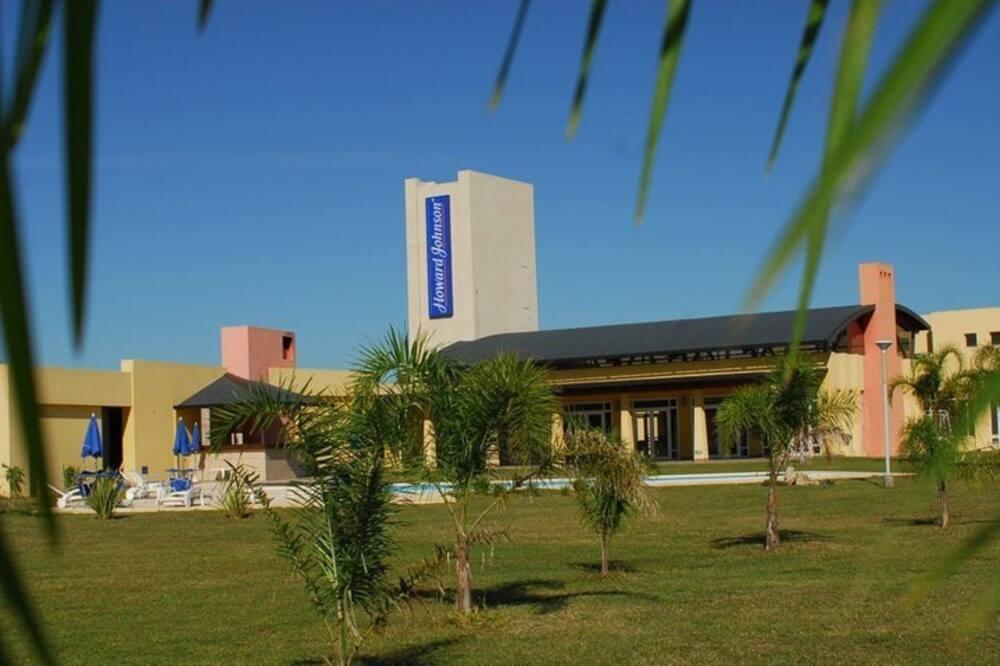 Howard Johnson Inn Росаріо-де-ла-Фронтера Екстер'єр фото
