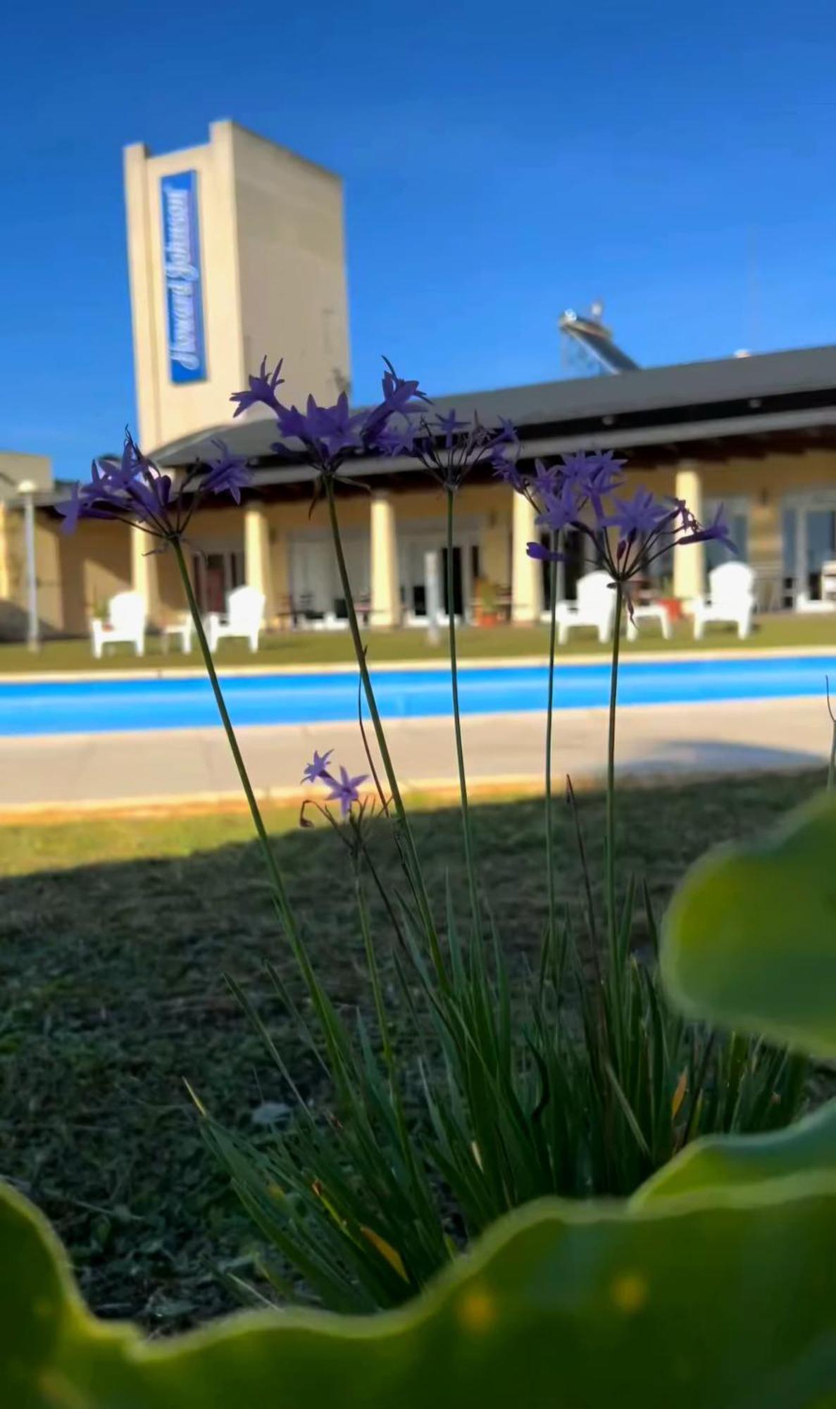 Howard Johnson Inn Росаріо-де-ла-Фронтера Екстер'єр фото