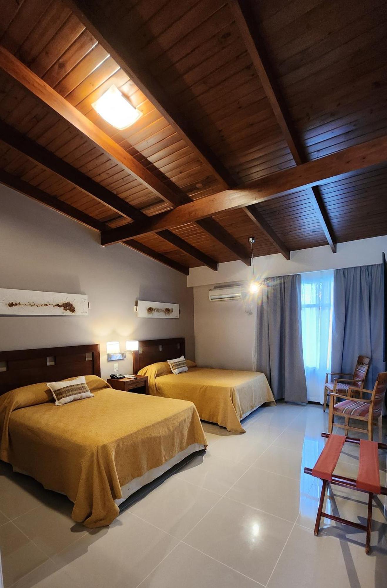 Howard Johnson Inn Росаріо-де-ла-Фронтера Екстер'єр фото