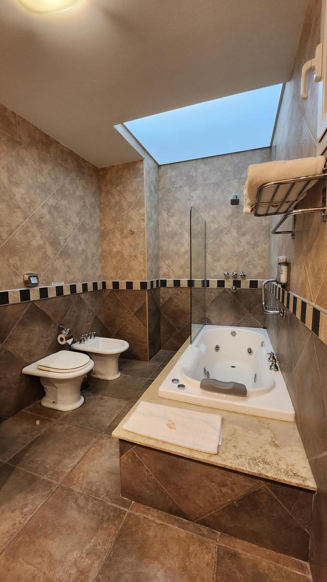 Howard Johnson Inn Росаріо-де-ла-Фронтера Екстер'єр фото