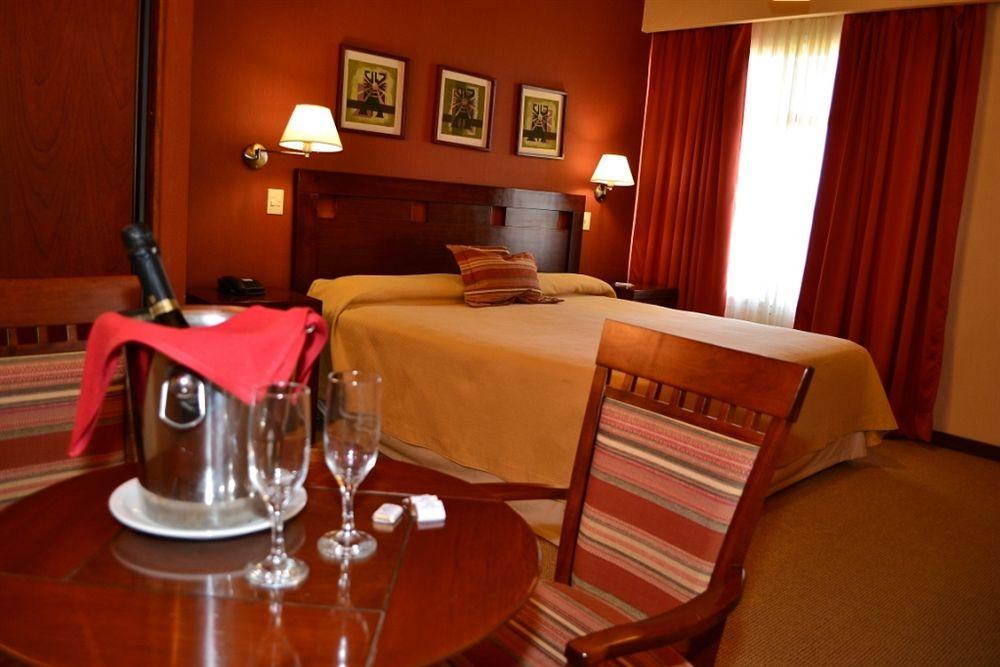 Howard Johnson Inn Росаріо-де-ла-Фронтера Екстер'єр фото